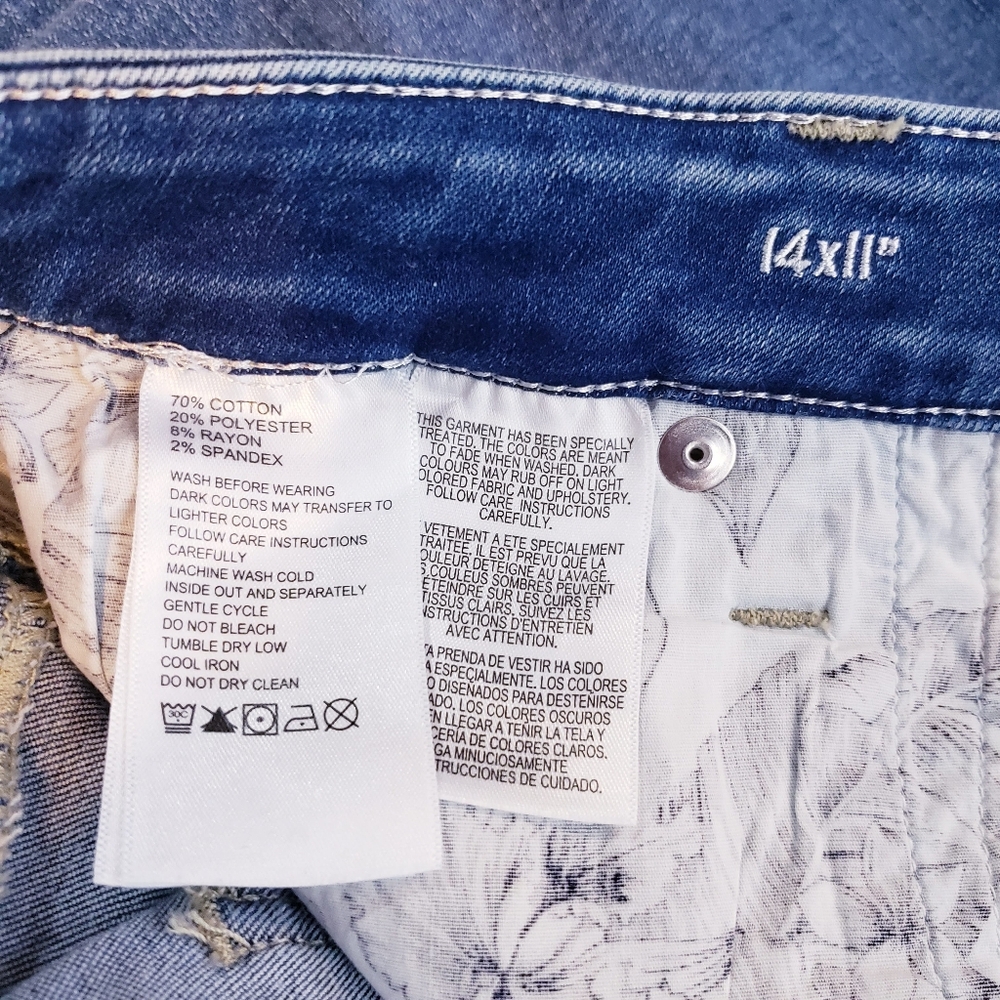 Tommy Bahama Boracay Indigo Denim Bermuda Jean Shorts Women's Size 14x11" - Picture 10 of 11